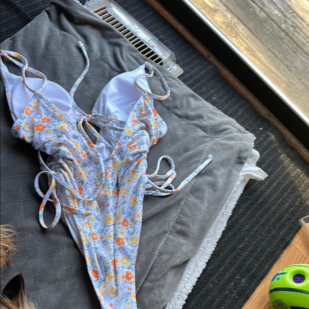 Floral One-Piece Swimsuit - Picture 5 of 7